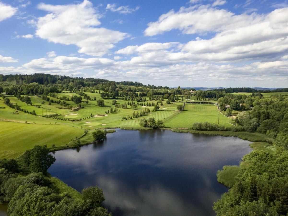 Golf Certovo Bremeno Hotel Jistebnice Exterior foto